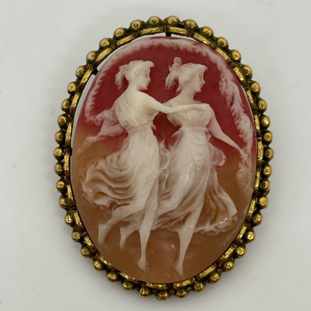 Vintage Coro Signed Cameo Brooch Two Dancing Graces Design In Resin Gold-Tone - Picture 4 of 16